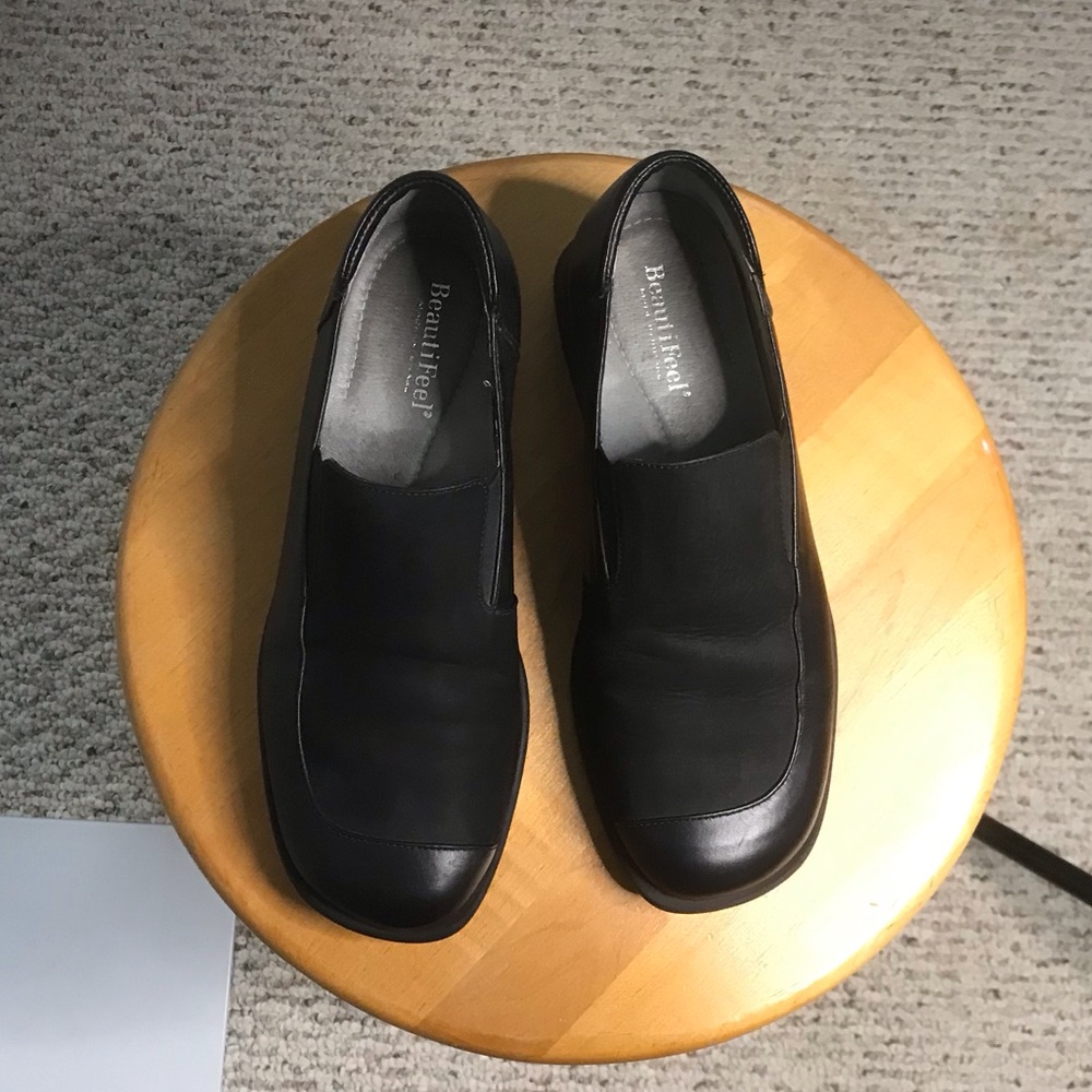 Beautifeel Shoes - Women’s 7M